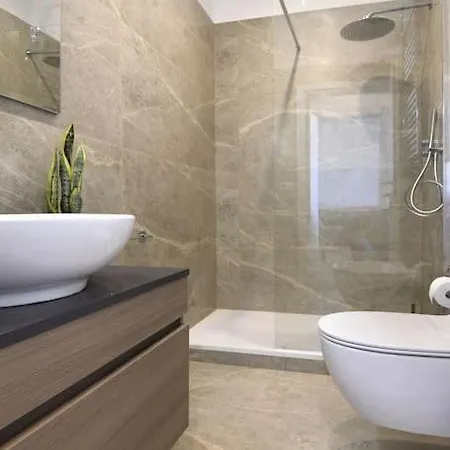 Apartment Luminoso Bilocale Con Terrazzino Milan