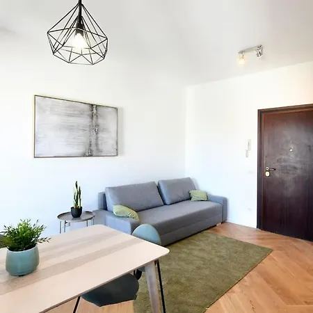 Apartment Luminoso Bilocale Con Terrazzino Milan