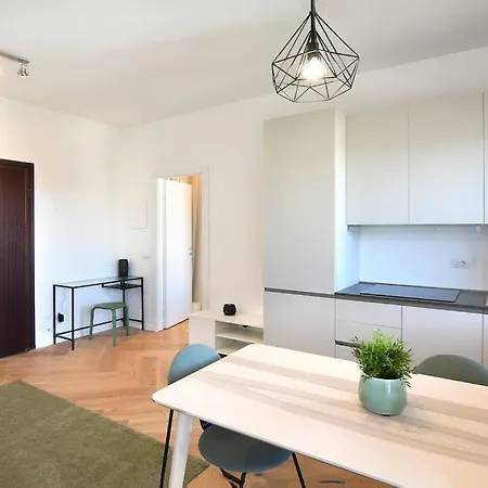 Luminoso Bilocale Con Terrazzino Apartment *
