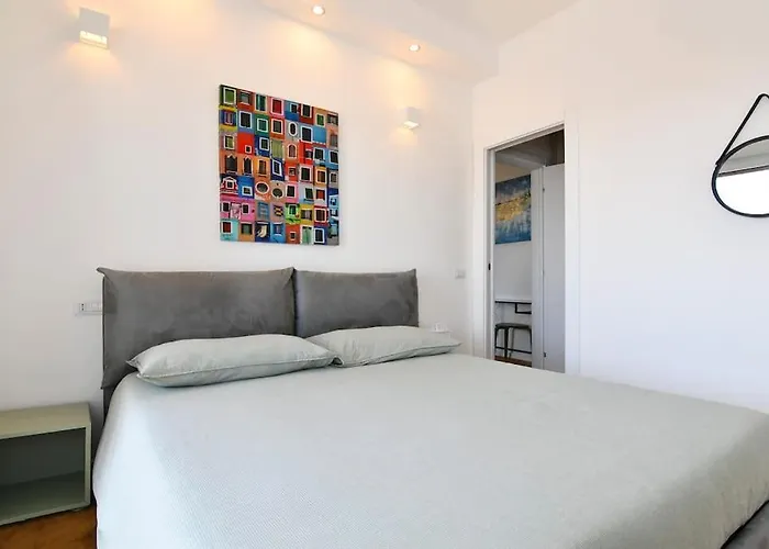 Apartament Luminoso Bilocale Con Terrazzino *