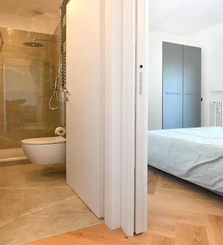 Apartament Luminoso Bilocale Con Terrazzino *