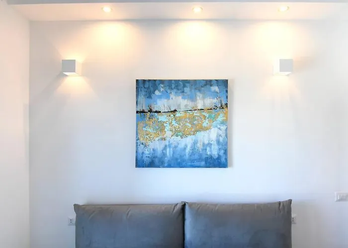 Apartament Luminoso Bilocale Con Terrazzino Mediolan